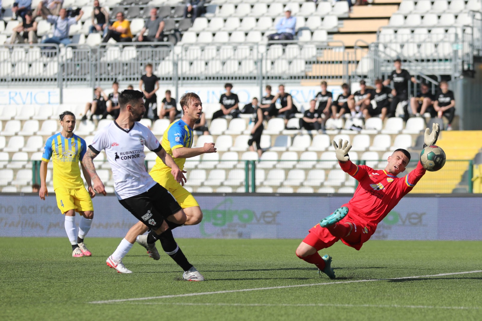 Pro Vercelli - Pergolettese: Definito l'orario